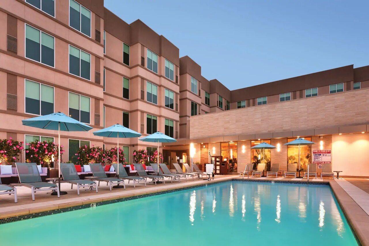 Hyatt House At Anaheim Resort/Convention Center Esterno foto