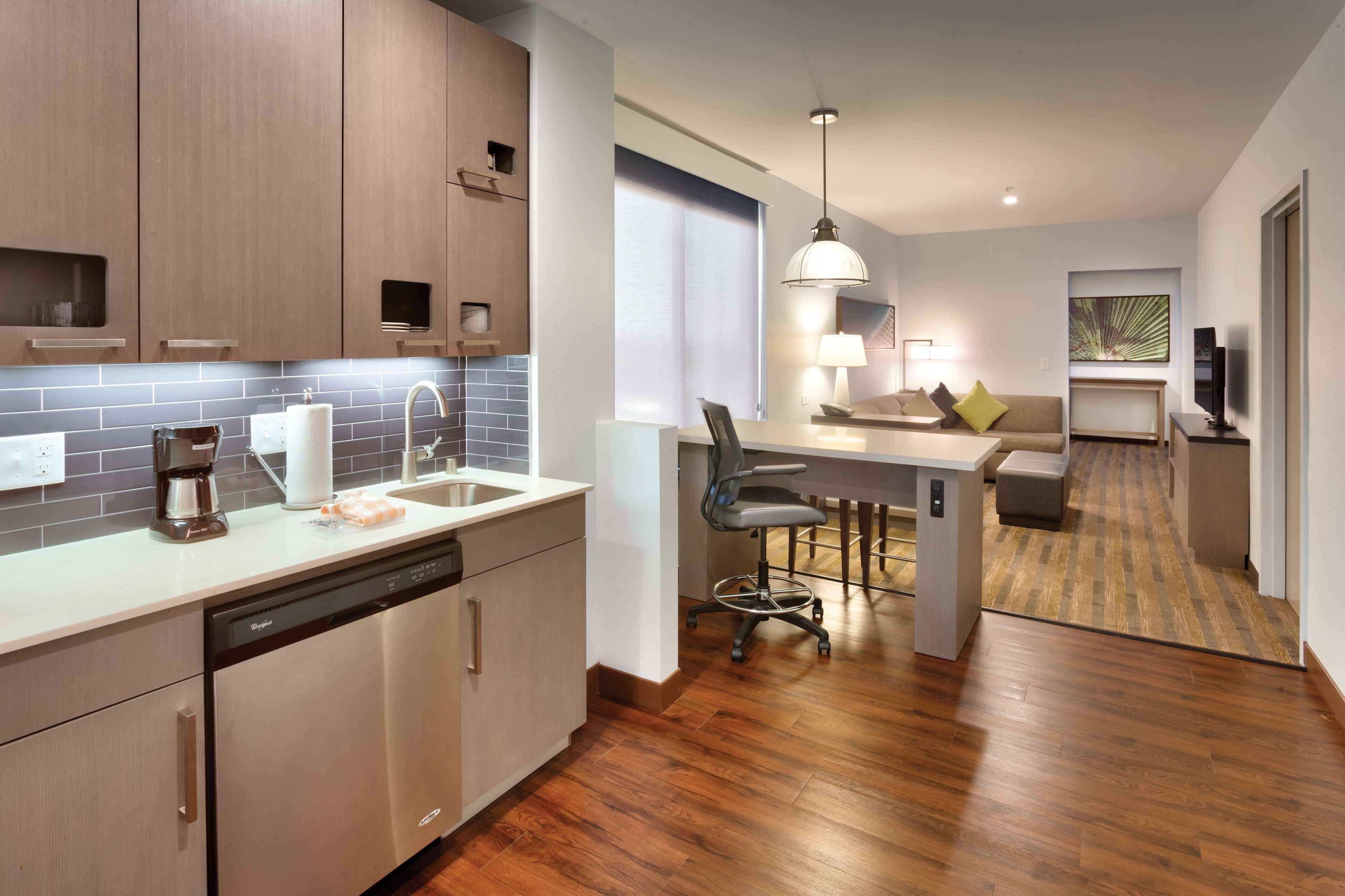 Hyatt House At Anaheim Resort/Convention Center Esterno foto