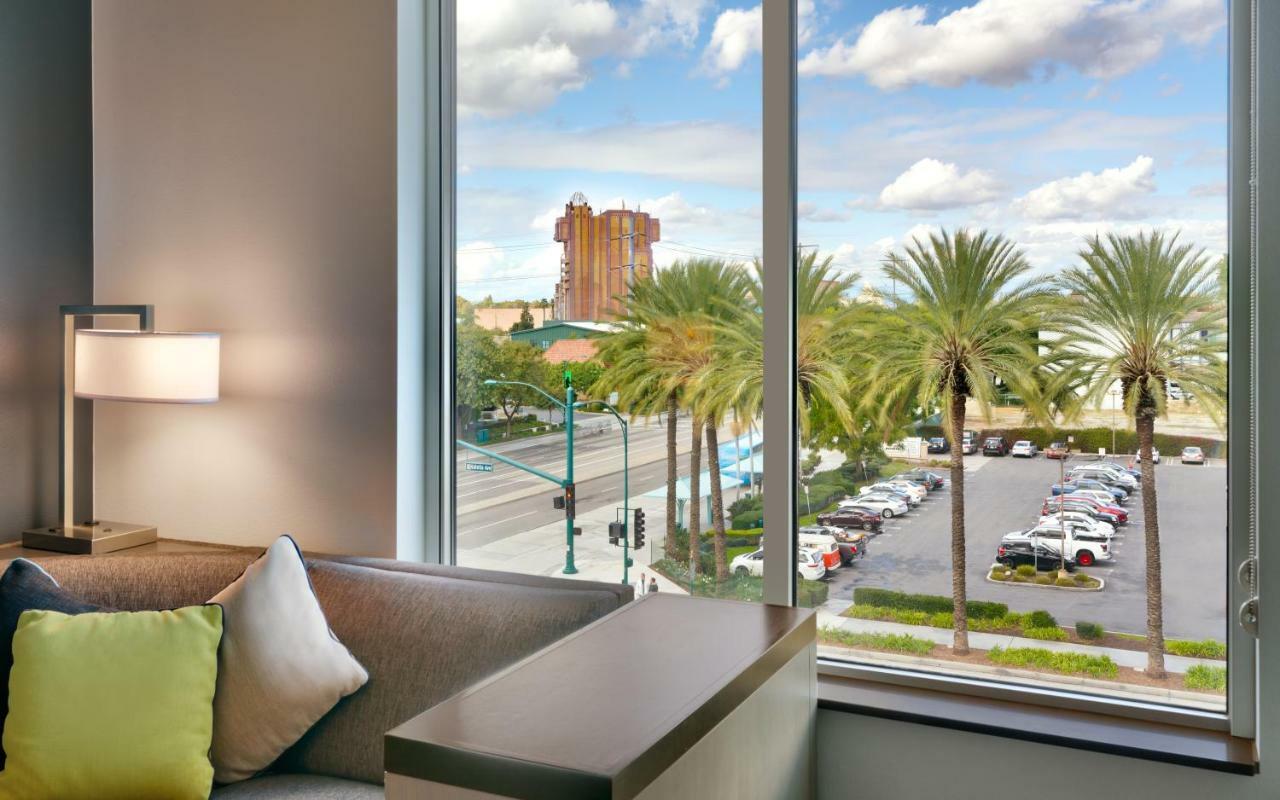 Hyatt House At Anaheim Resort/Convention Center Esterno foto